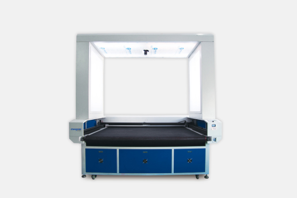 蕾絲內(nèi)衣自動化裁剪設(shè)備，內(nèi)衣切割工藝新變革