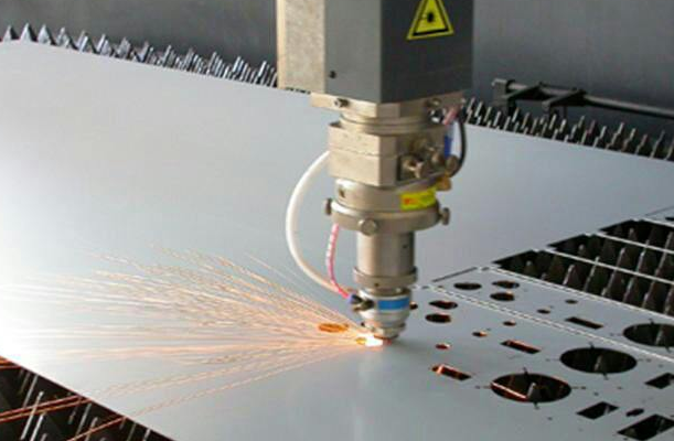 激光切割廚衛設備，簡單高效易操作